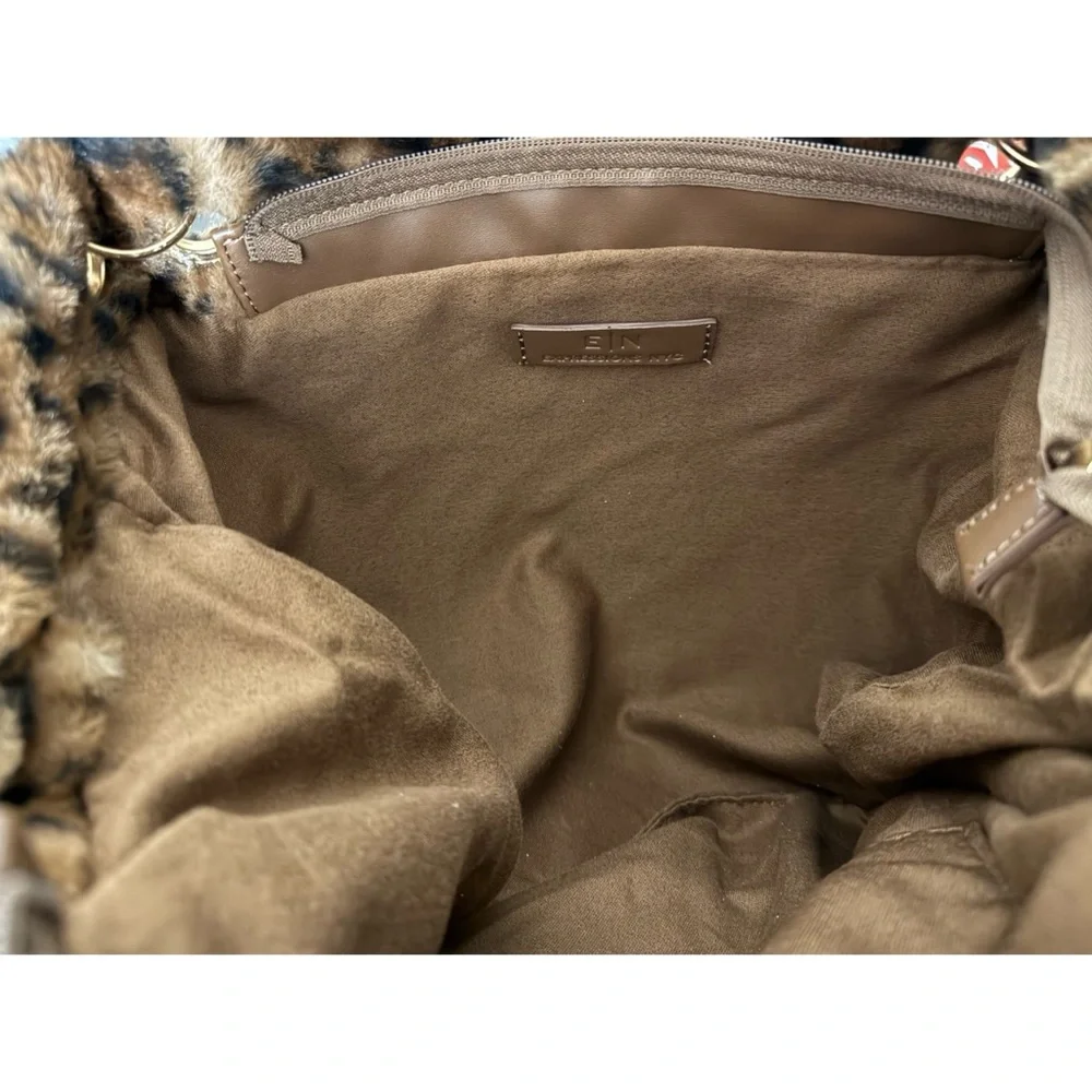 VIRAL Expressions NYC LEOPARD Faux‎ Fur Tote